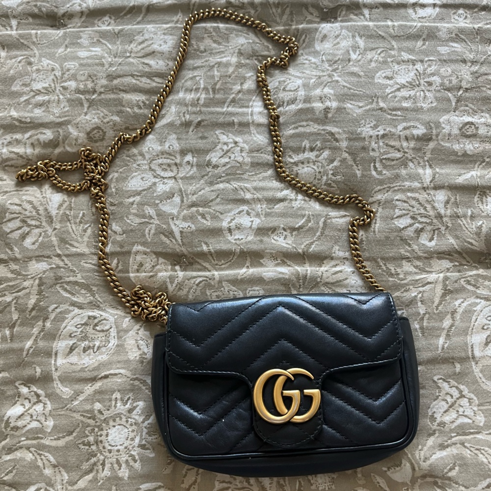 GG MARMONT SUPER MINI BAG - MAKE OFFERS